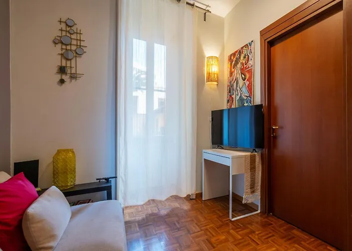 Guesthost - Cozy Re Di Metro Area Apartment